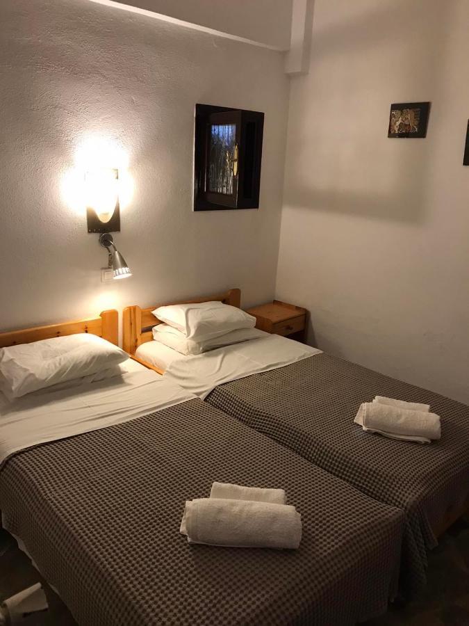 Oasis Aparthotel Skiathos Town Exterior photo